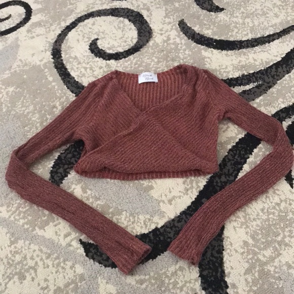 Black Bead twist front crop top - Picture 1 of 4